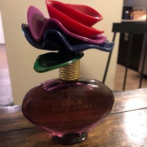 FULL 3.4 oz bottle of Marc Jacobs Lola